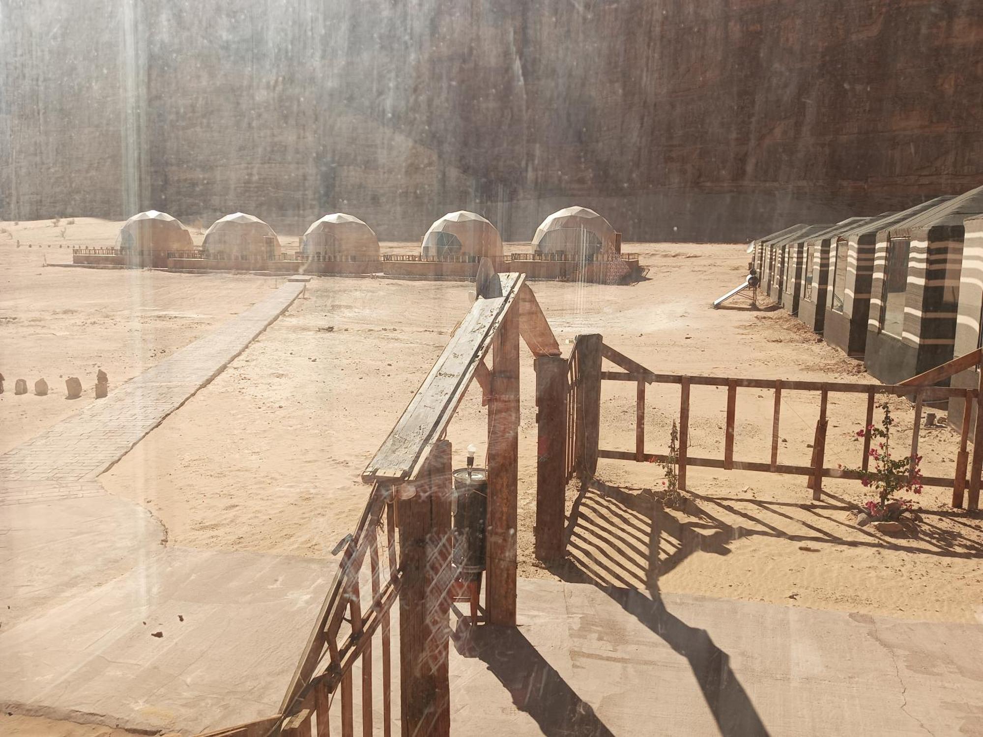 Sunrise Luxury Camp Hotel Wadi Rum Exterior foto